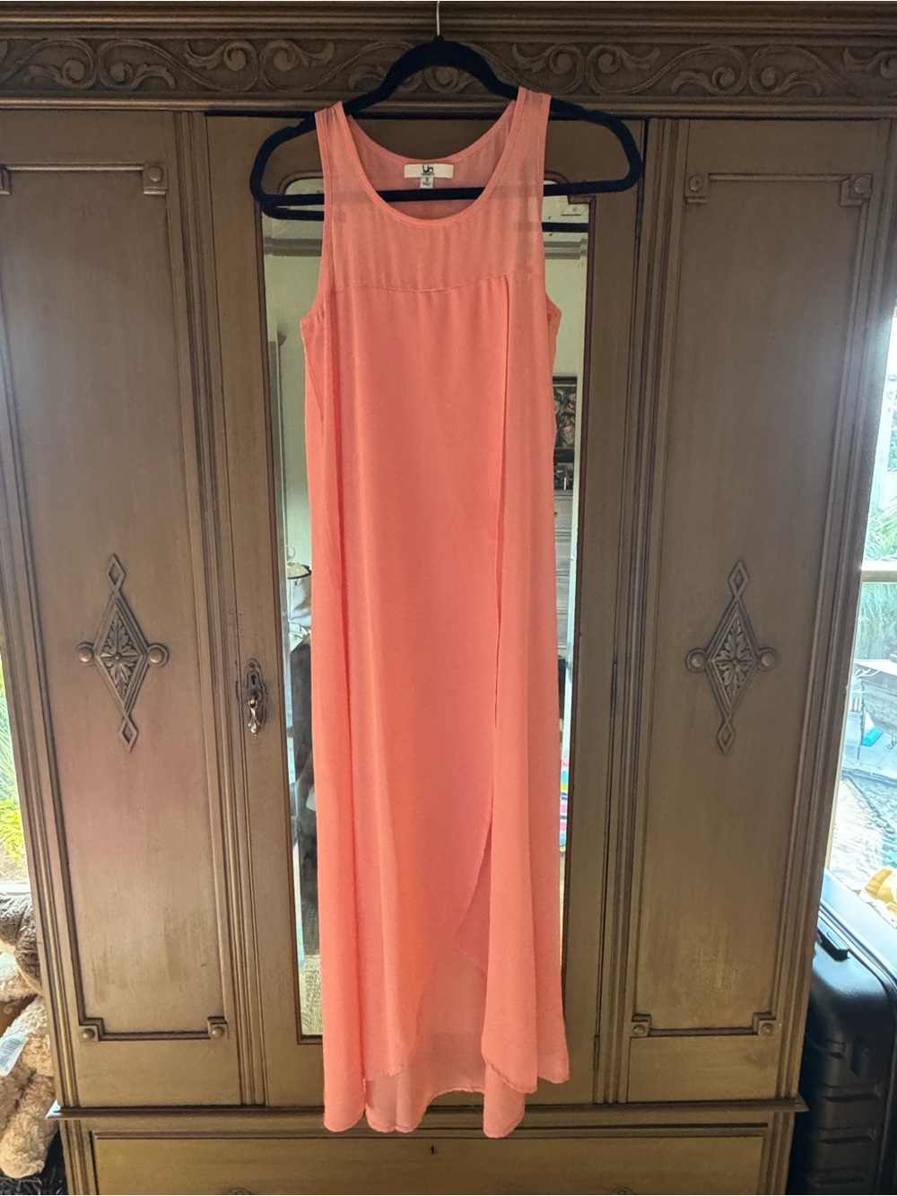 Sleeveless Coral Maxi Dress